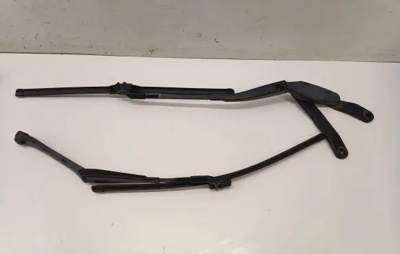 Mercedes-Benz E W212 Headlight wiper blade set A2128200944 A2128201344