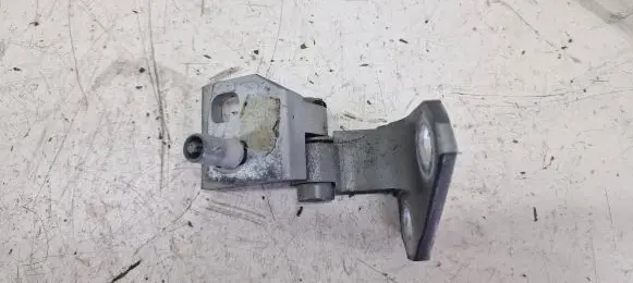 Volkswagen Golf VI Front door upper hinge