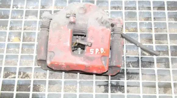 Mercedes-Benz C W204 Front brake caliper