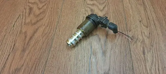 BMW 3 E46 Camshaft vanos timing valve 11367560462