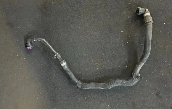 Jaguar I-Pace Engine coolant pipe/hose J9D38D316AC