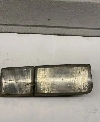 Volkswagen PASSAT B4 Front reflector 3A0941778