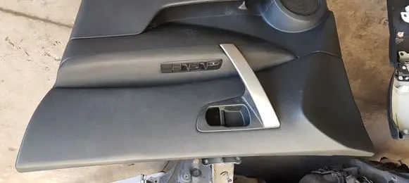 Nissan Qashqai Front door card panel trim 80922JD100