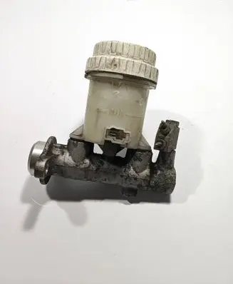 Mitsubishi L200 Master brake cylinder 