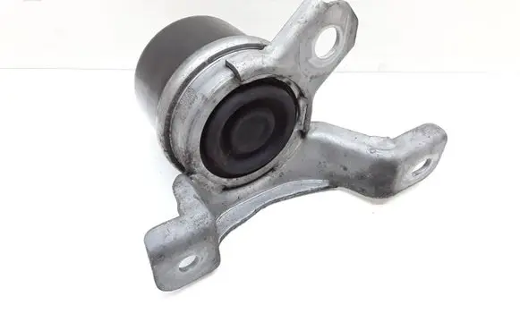 Volvo V70 Engine mount bracket 6G926F012DD
