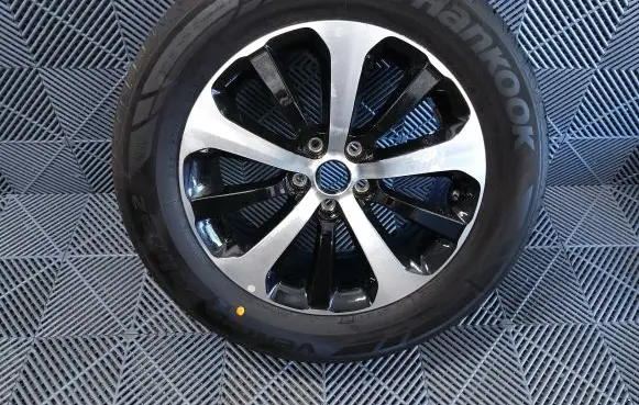R18 alloy rim
