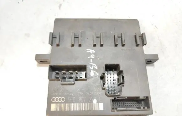 Audi A4 S4 B6 8E 8H Comfort/convenience module 8E0907279E