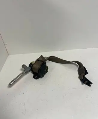 Volvo S80 Rear seatbelt 30730565