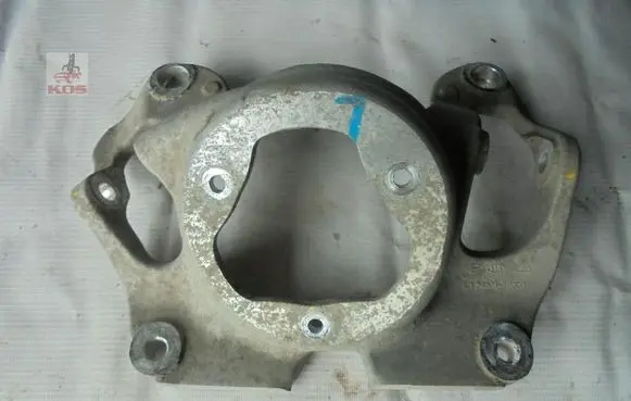 Hyundai Genesis Front upper strut mount 54631-3M000
