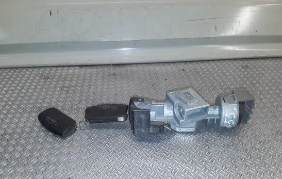 Ford Mondeo MK IV Ignition lock 3M513F880AD