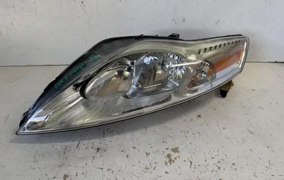 Ford Mondeo MK IV Headlight/headlamp