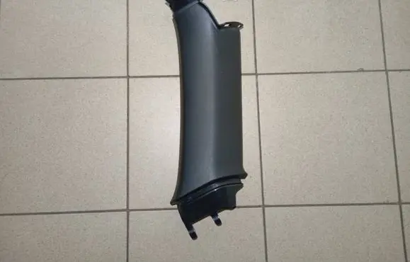(C) pillar trim
