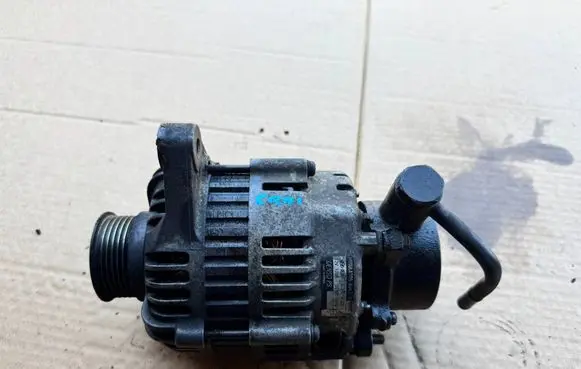Hyundai Tucson JM Generator/alternator 3730027030 021319310