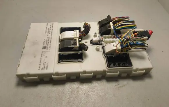 BMW 3 F30 F35 F31 Central body control module 9290799 519305F07 6540172892