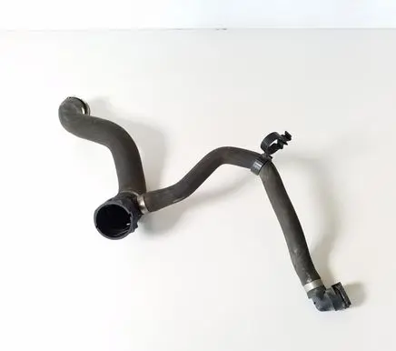 Mercedes-Benz C W204 Engine coolant pipe/hose A2045019482