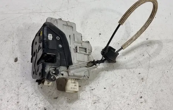Audi A6 S6 C6 4F Front door lock 4F2837015