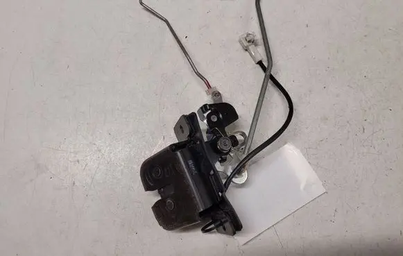 KIA Sorento Tailgate/trunk/boot lock/catch/latch 812303E000
