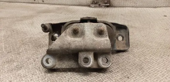 Chrysler Grand Voyager V Engine mount bracket P68091435AA