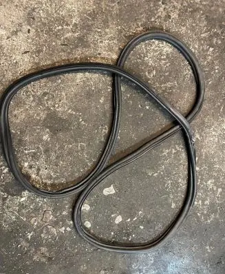 BMW 4 F36 Gran coupe Trunk rubber seal (body) 