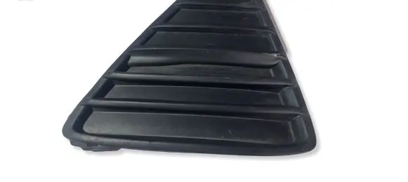 Ford Focus Front bumper lower grill BM5117K946A