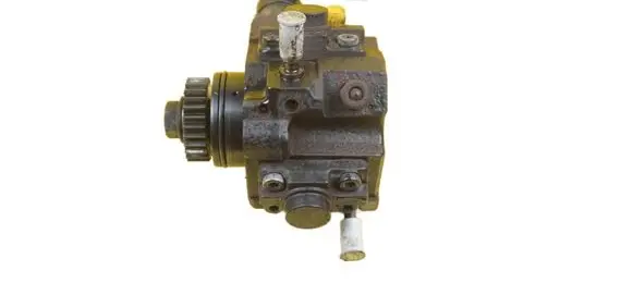 Renault Trafic III (X82) Fuel injection high pressure pump 0445010404 R9M413