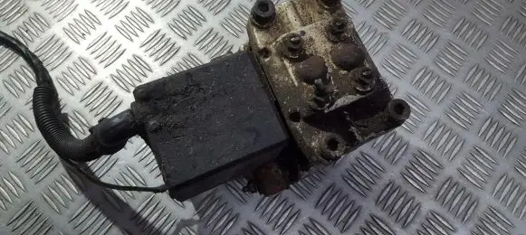Peugeot 605 ABS Pump 0265201057