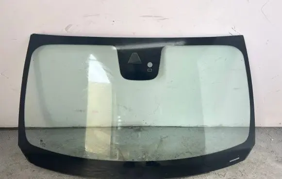 Alfa Romeo Stelvio Front windscreen/windshield window 