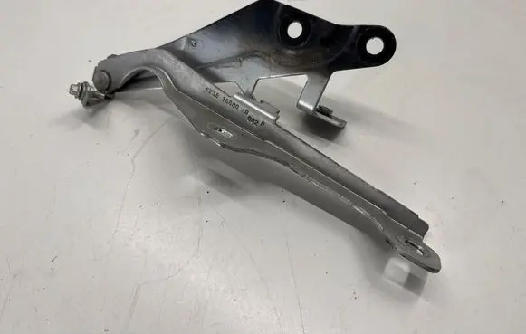 Ford Mustang VI Engine bonnet/hood hinges FR3B16800AD