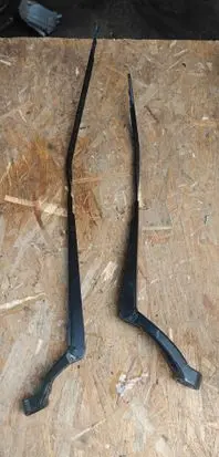 Audi A3 8Y Front wiper blade arm 8Y1955408