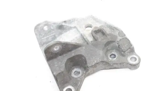 Land Rover Discovery Sport Engine mounting bracket GJ326P096AE