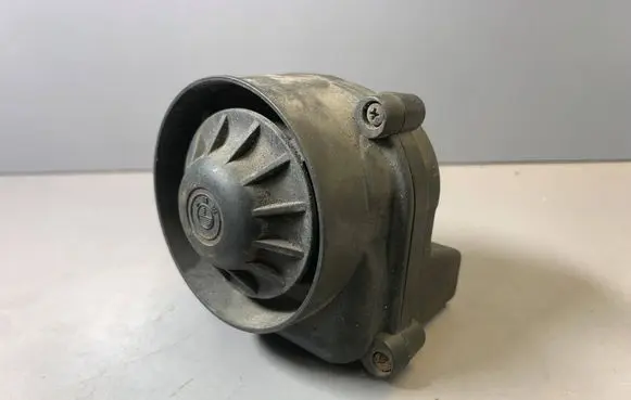 BMW 5 E60 E61 Horn signal 6936009 63945210 A000271