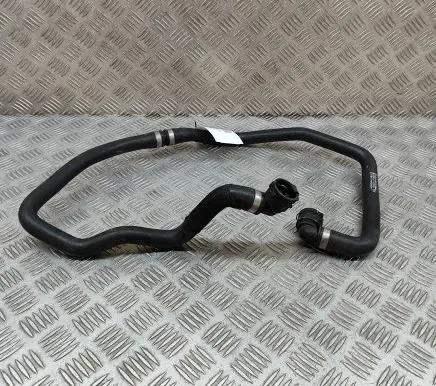 Mercedes-Benz C W205 Engine coolant pipe/hose A2055018984