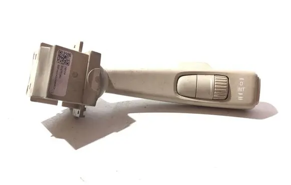 Volvo XC70 Wiper control stalk 31275361 240268ABCH