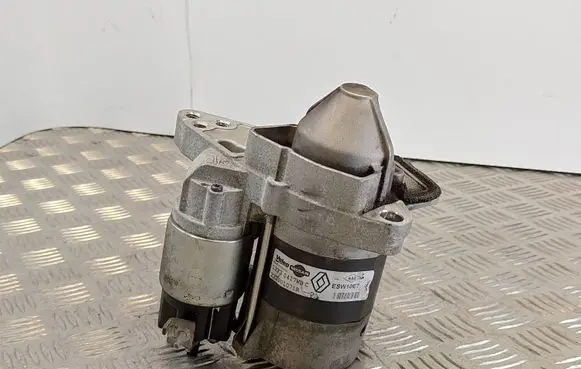 Renault Captur Starter motor 233001071R 12F30417WBC