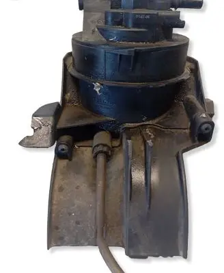 Peugeot 308 SW Fuel filter housing FC582