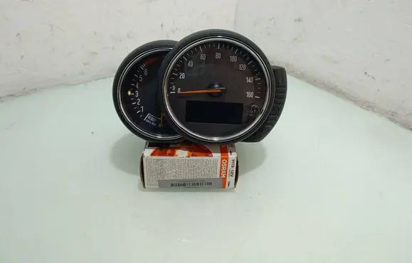Mini Clubman F54 Speedometer (instrument cluster) BM0535625 0000927254 6843997
