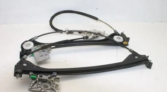 Mercedes-Benz SLK R171 Front door electric window regulator A1717200346