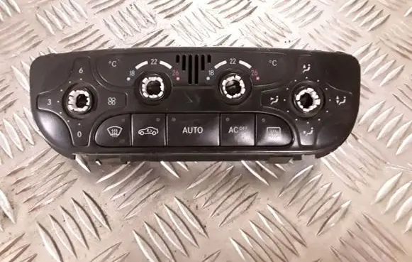Mercedes-Benz C AMG W203 Climate control unit A2098300085 9140010497