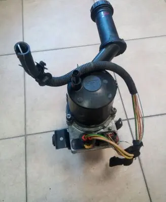 Peugeot 307 Power steering pump 9680989480