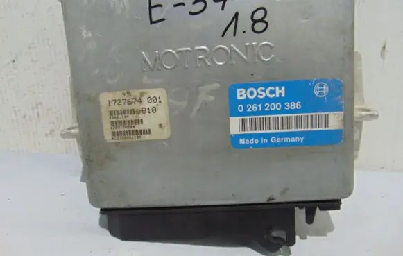 BMW 5 E34 Engine control unit/module 0261200386