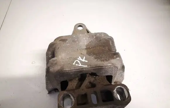 Volkswagen Bora Engine mount bracket 1j0199555