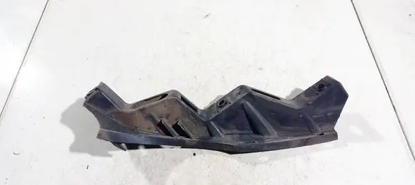 Volkswagen PASSAT B6 Front bumper mounting bracket 3c0807890a