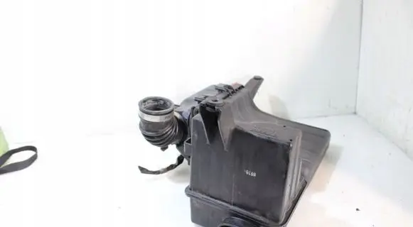 Suzuki Swift I Air filter box