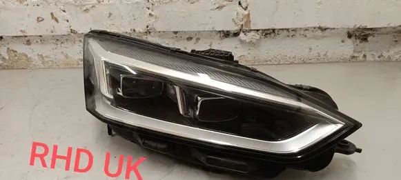 Audi A5 Headlight/headlamp 8W6941034E