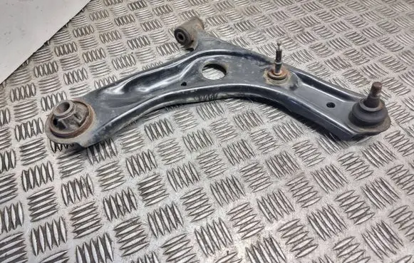 Citroen C1 Front lower control arm/wishbone 178r