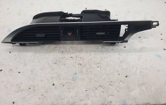 Audi A6 S6 C7 4G Dash center air vent grill 4G1820951