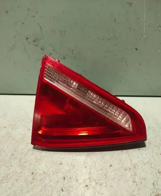Audi A5 8T 8F Tailgate rear/tail lights 8T0945093 AU484