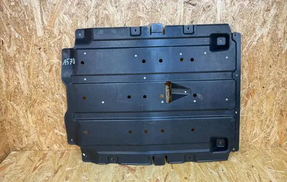 Suzuki Swift III Engine splash shield/under tray 7241179S0