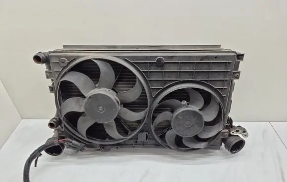 Volkswagen Golf V Radiator set 1K0121207T 1K0121253AA 1K0820411P