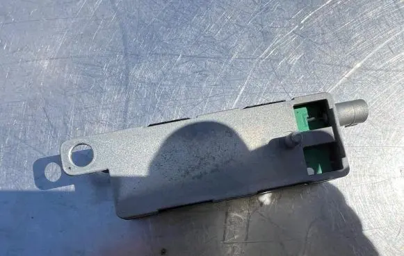 Antenna control unit